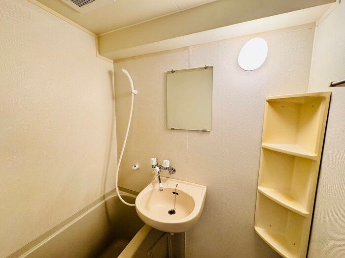 物件内観写真12　(洗面)