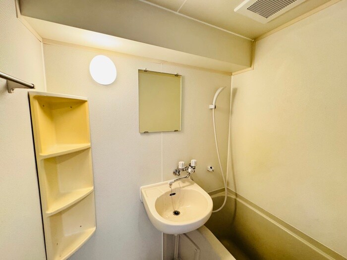 物件内観写真12　(洗面)