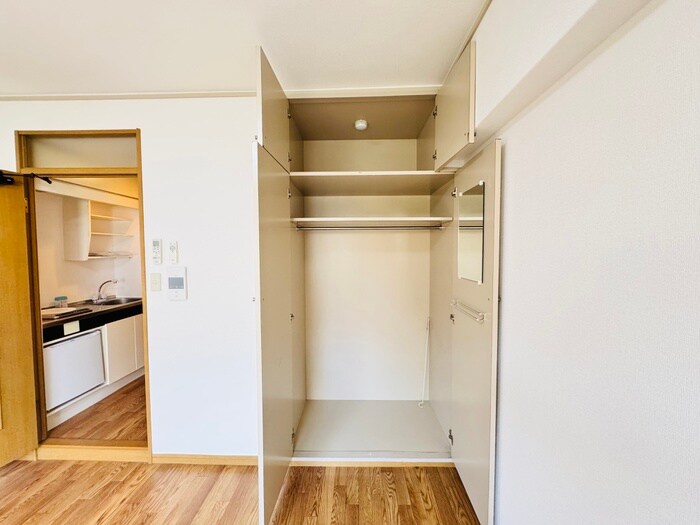 物件内観写真13　(収納)