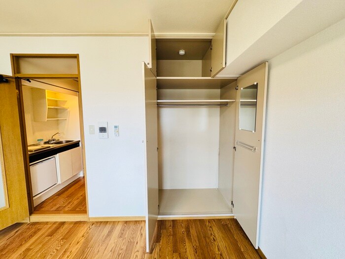 物件内観写真13　(収納)