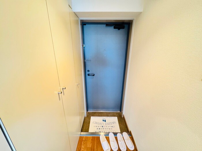 物件内観写真14　(玄関)