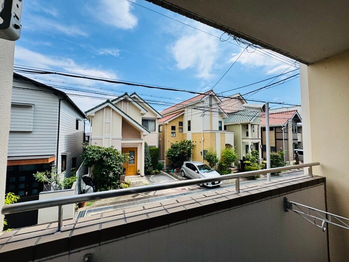 物件内観写真15　(室内からの展望)