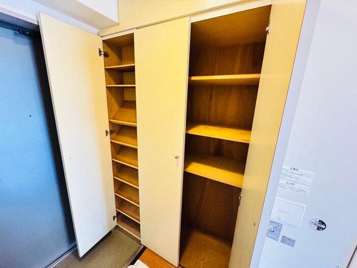 物件内観写真16　(靴箱)