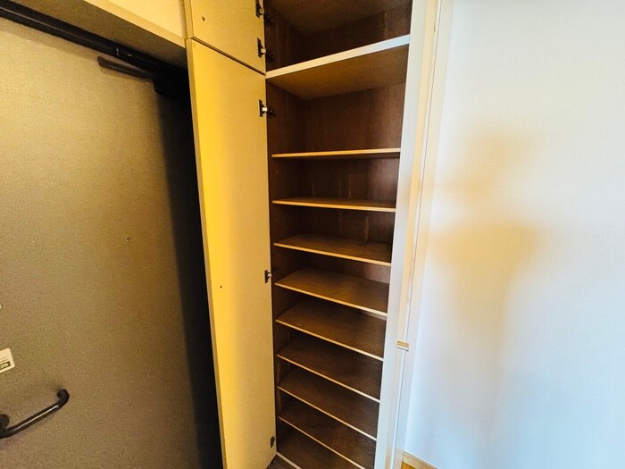 物件内観写真16　(靴箱)