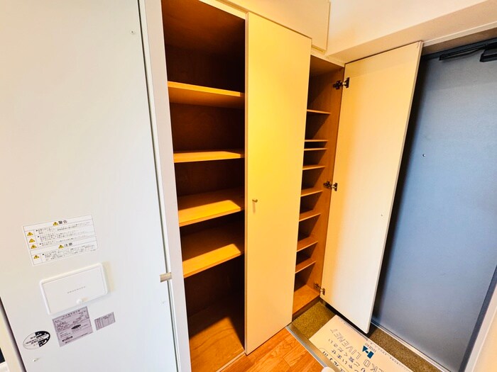 物件内観写真16　(靴箱)