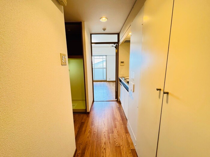 物件内観写真19　(廊下)