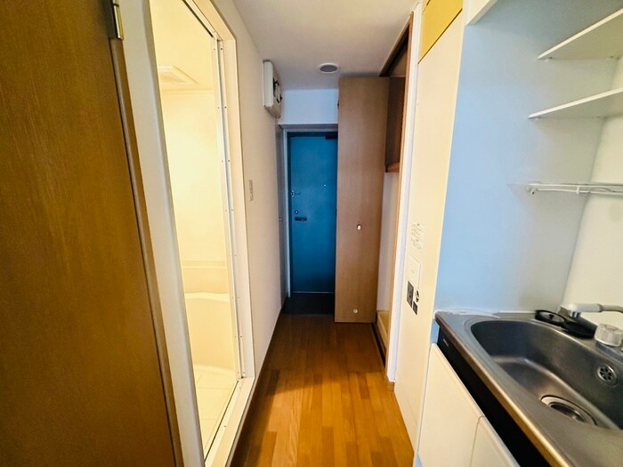 物件内観写真21　(廊下)