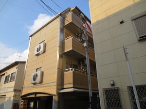 カーサ多田外観写真