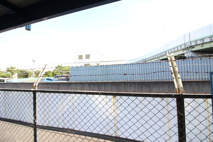 物件内観写真21　(室内からの展望)