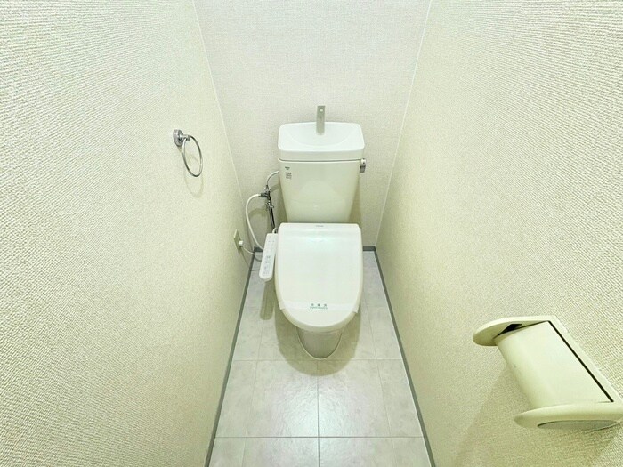 物件内観写真8　(トイレ)
