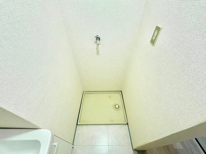 物件内観写真11　(洗濯機置場)