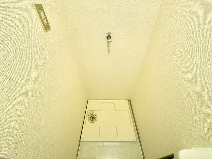 物件内観写真11　(洗濯機置場)