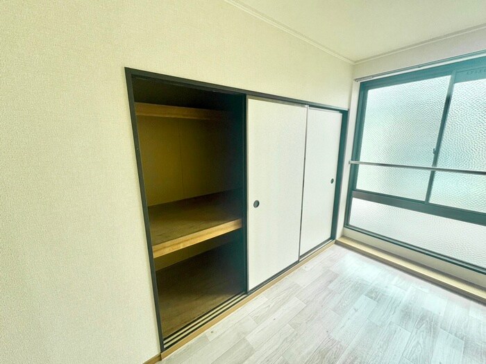 物件内観写真18　(収納)