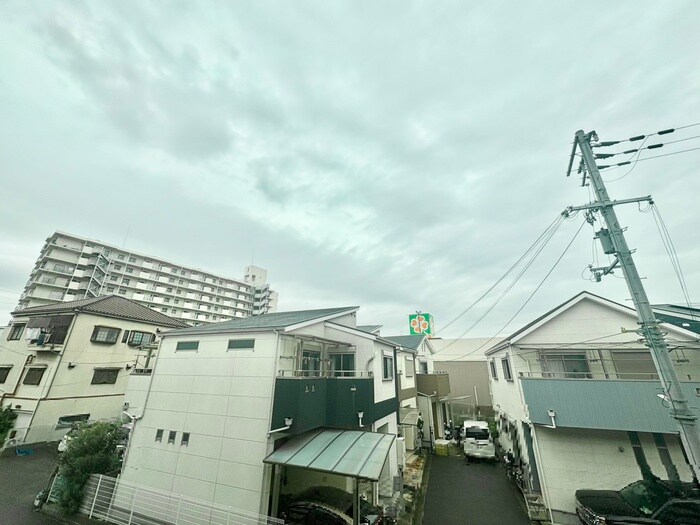 物件内観写真22　(室内からの展望)