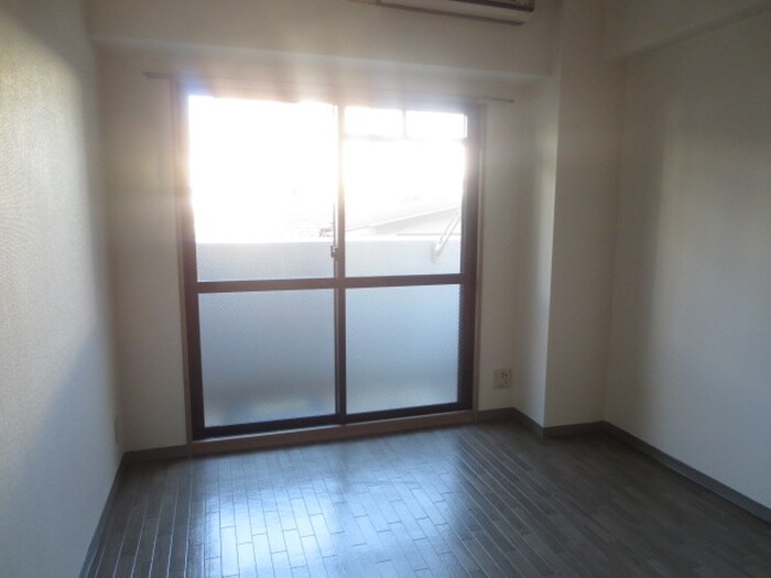 物件内観写真13　(居室)