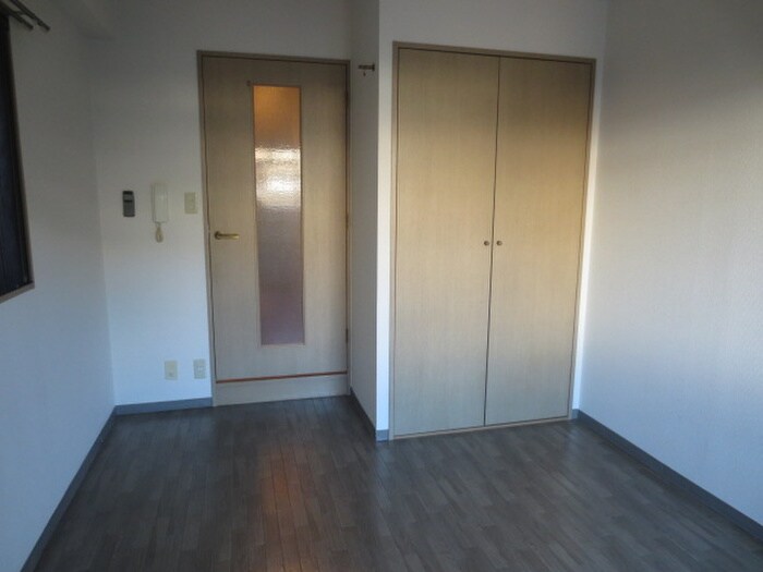 物件内観写真18　(居室)