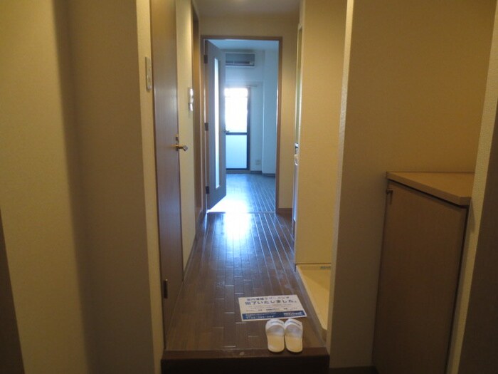 物件内観写真22　(玄関)