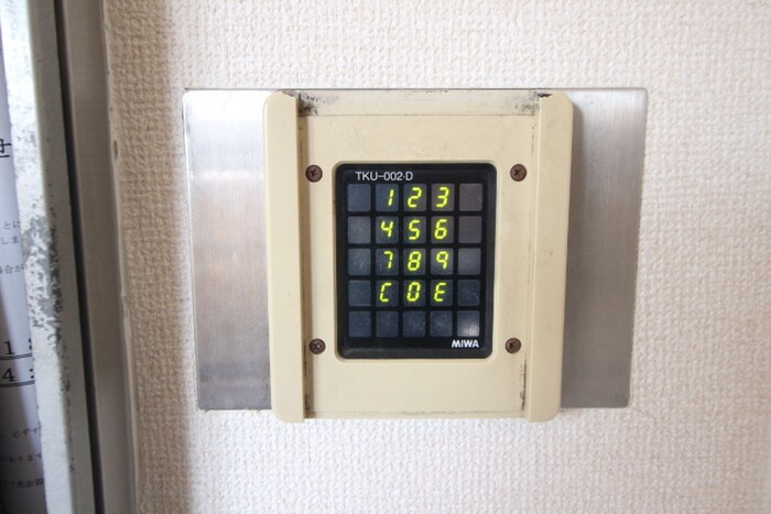 物件外観写真6　(建物設備)