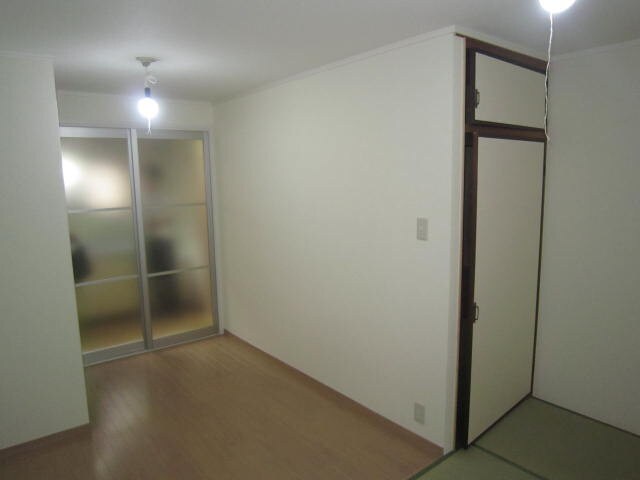 物件内観写真5　(居室)