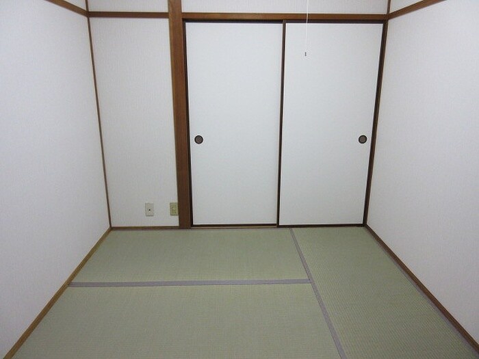 物件内観写真11　(居室)