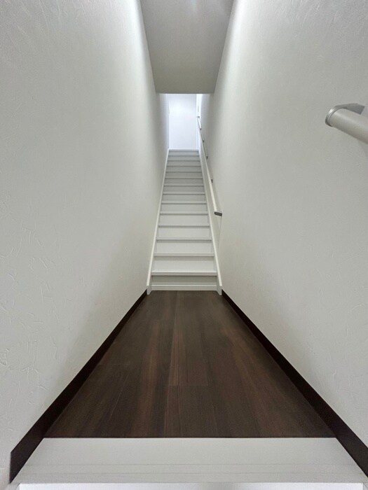 物件内観写真16　(廊下)