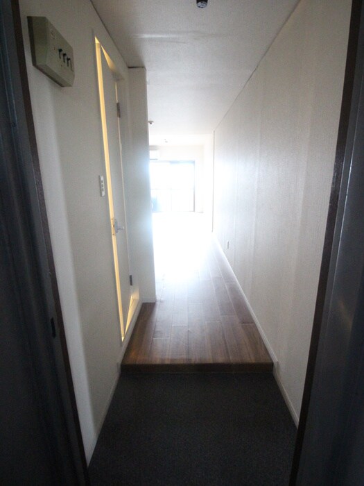 物件内観写真21　(玄関)