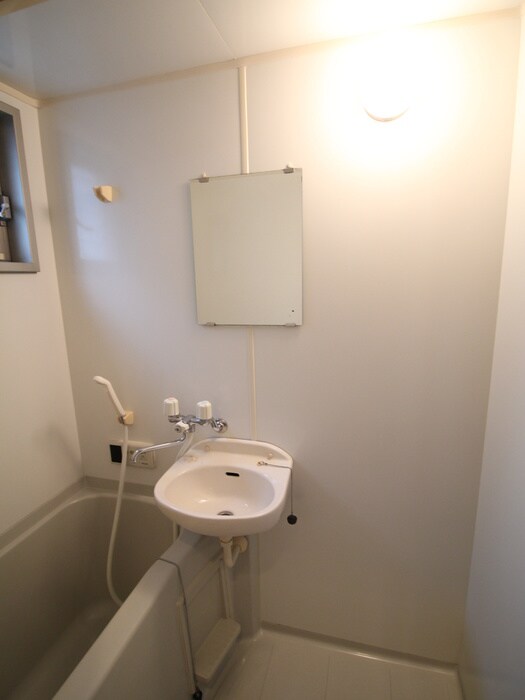 物件内観写真9　(洗面)