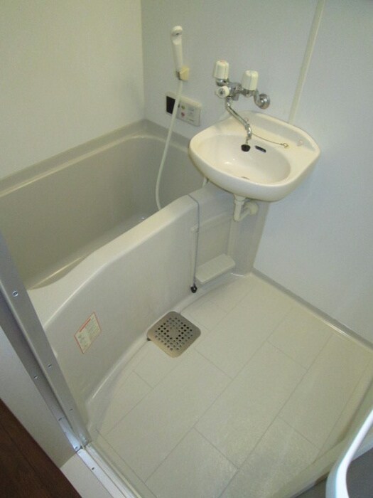 物件内観写真12　(バス／シャワールーム等)