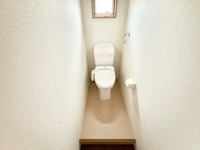 物件内観写真9　(トイレ)