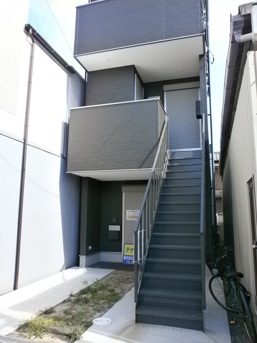 物件外観写真3　(外観写真)