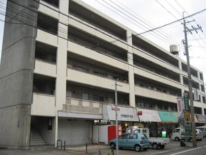 橋本マンション外観写真