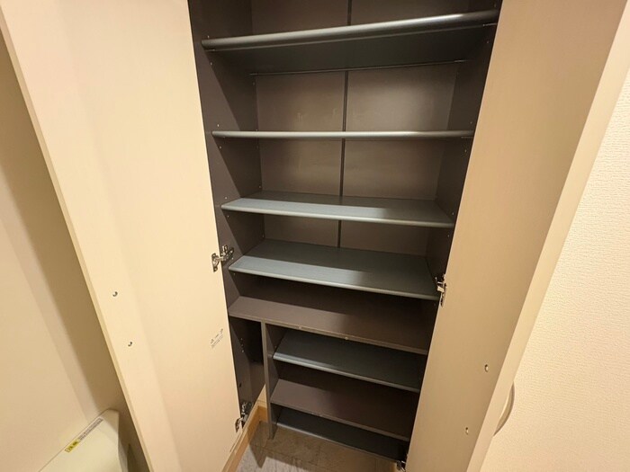 物件内観写真19　(靴箱)