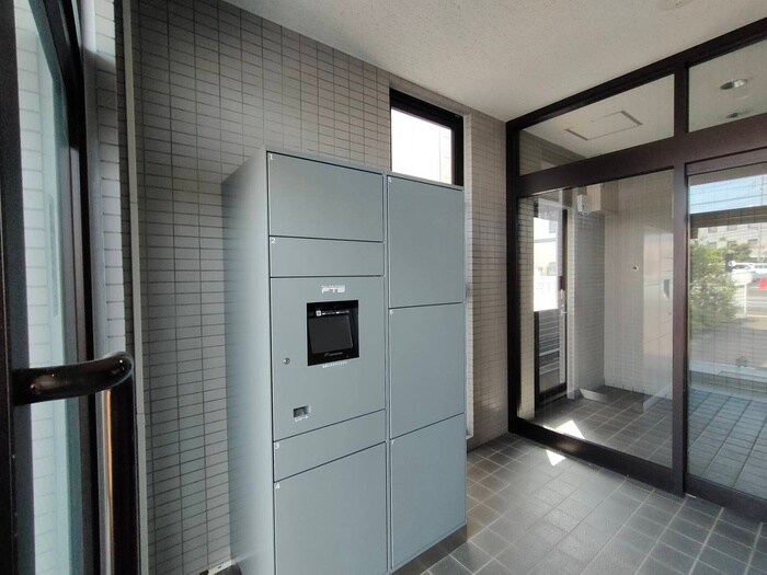 物件外観写真6　(建物設備)