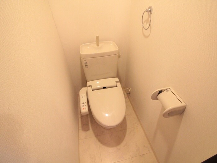 物件内観写真5　(トイレ)