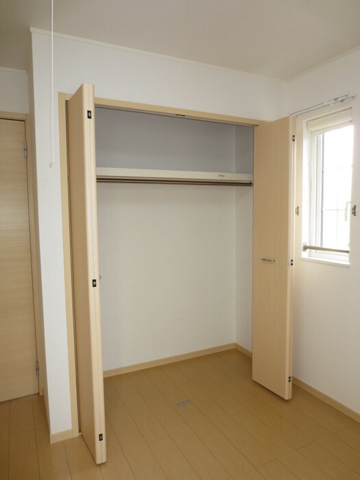 物件内観写真10　(収納)