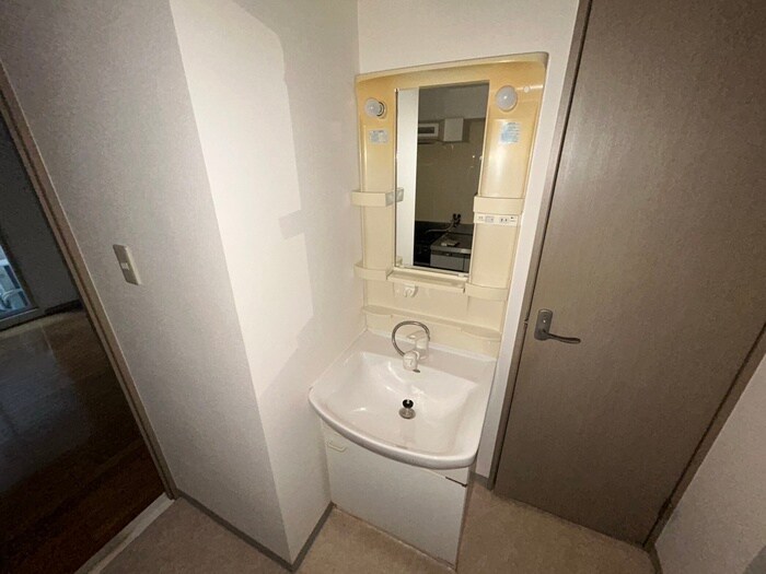 物件内観写真12　(洗面)