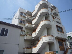 ハウス２００１外観写真
