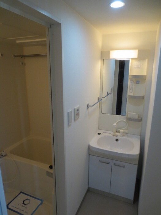 物件内観写真9　(洗面)