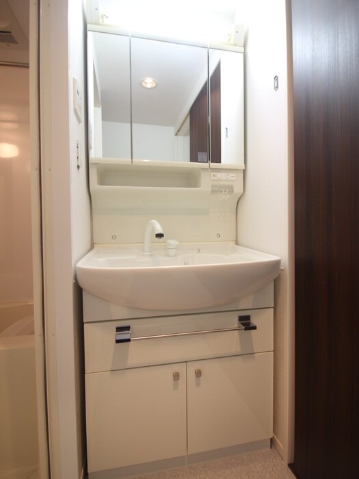 物件内観写真9　(洗面)