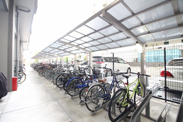 物件外観写真6　(駐輪場)