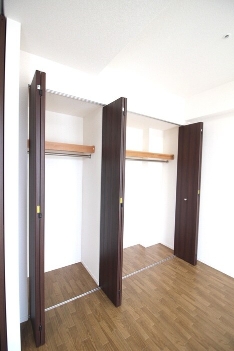 物件内観写真15　(収納)