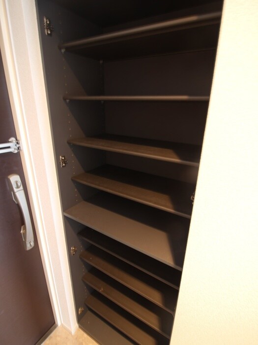 物件内観写真16　(靴箱)