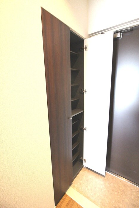 物件内観写真17　(靴箱)