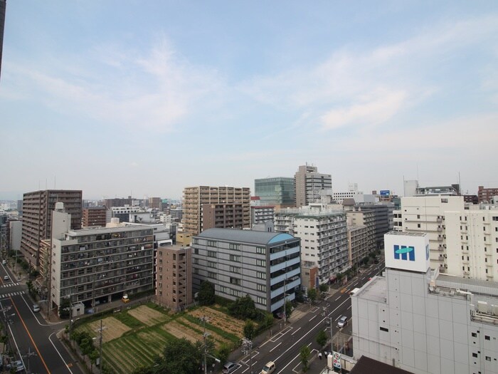 物件内観写真18　(室内からの展望)