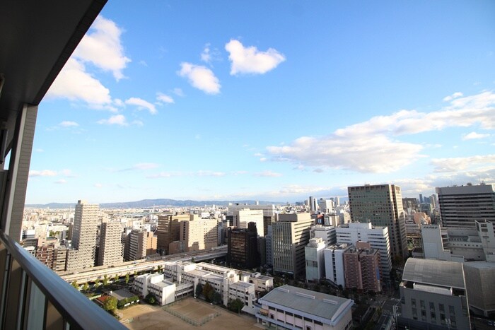 物件内観写真20　(室内からの展望)