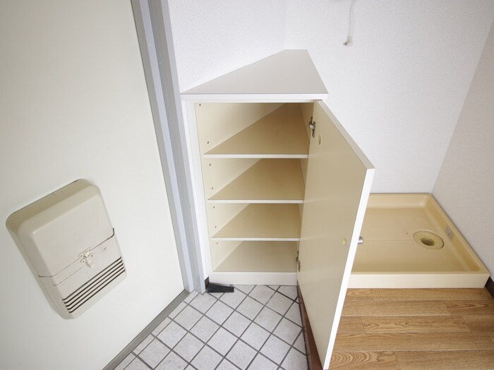 物件内観写真11　(靴箱)