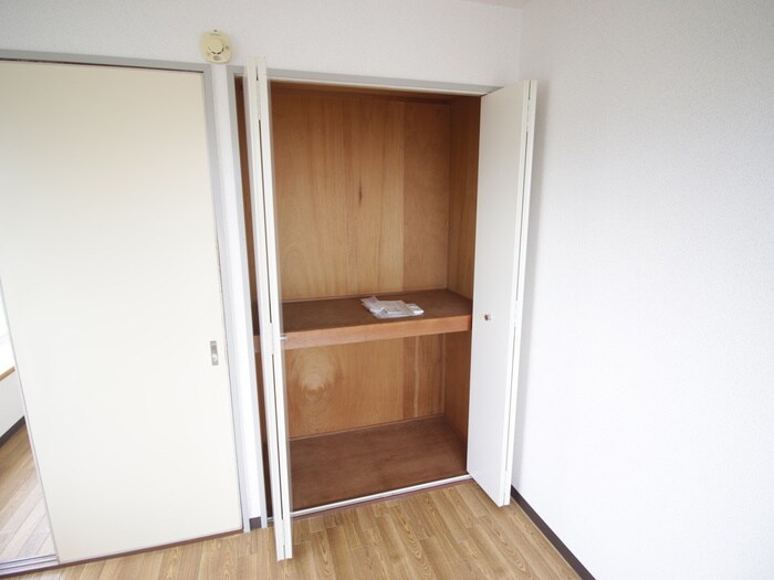 物件内観写真18　(収納)