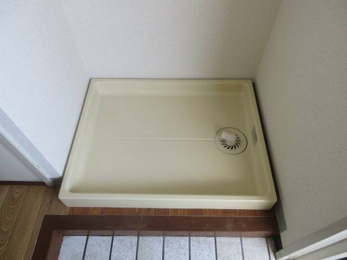 物件内観写真22　(洗濯機置場)