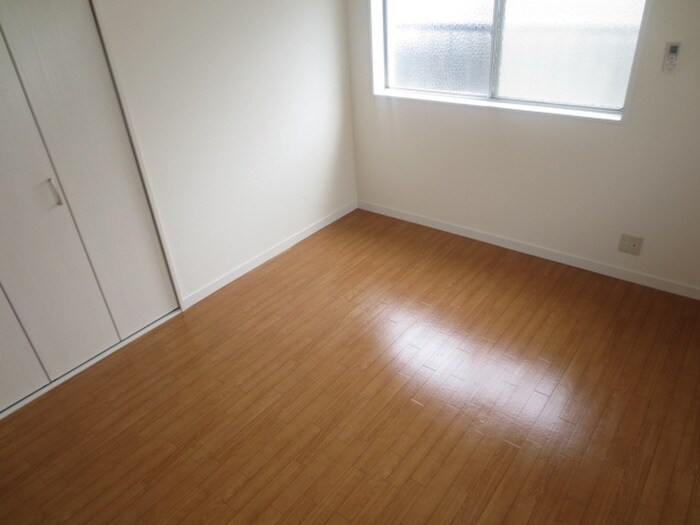 物件内観写真5　(居室)