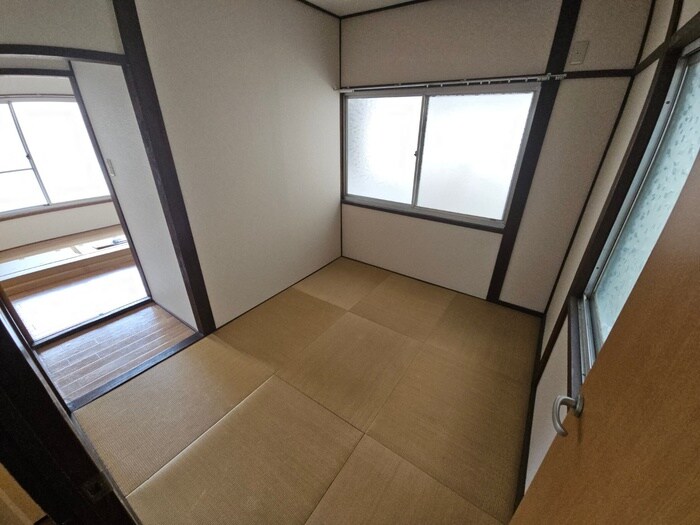 物件内観写真18　(居室)